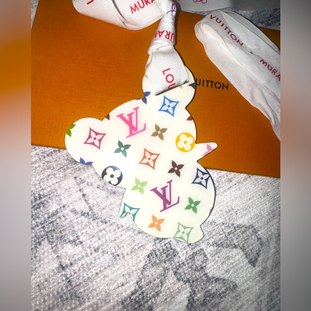 Louis Vuitton Murakami Panda Bag Charm Ornament 🌸 - Picture 5 of 5